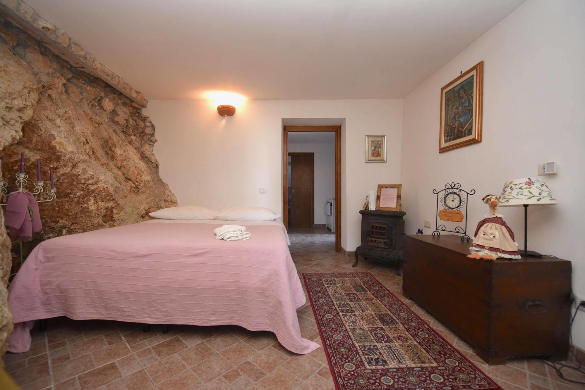 B&B Dell' Artista Артена Экстерьер фото