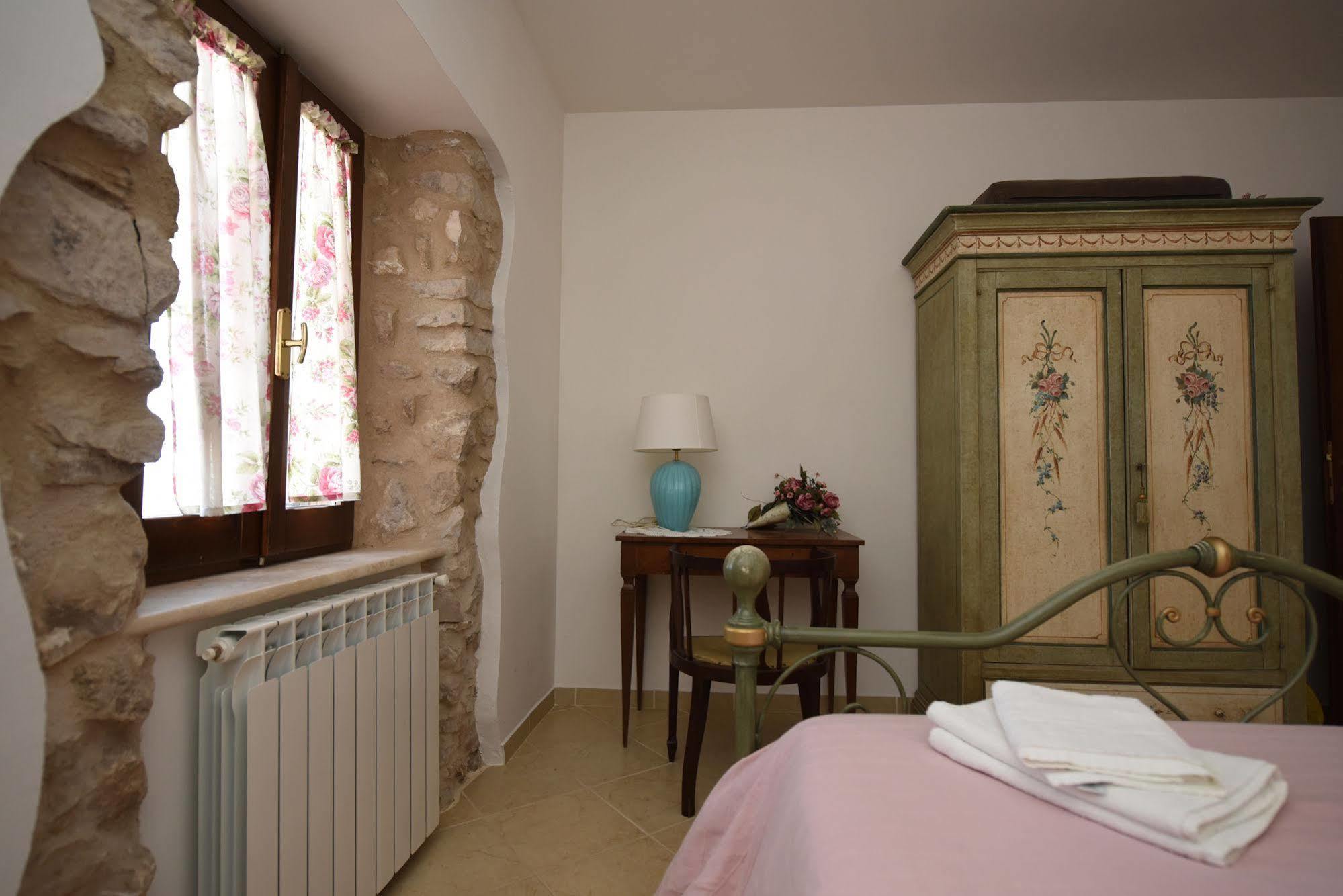 B&B Dell' Artista Артена Экстерьер фото